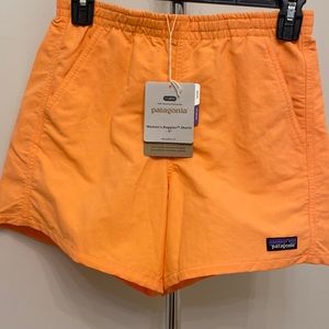 New Arrival!!!! Patagonia women's outdoor shorts!!! New with tags!